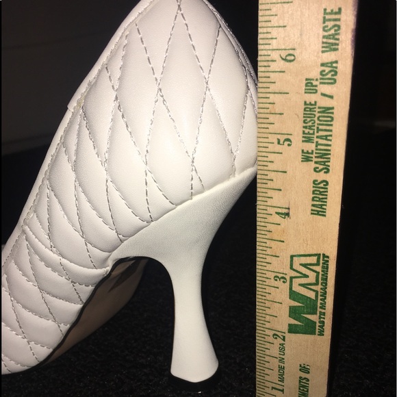 Quilted White Pumps - Picture 8 of 17
